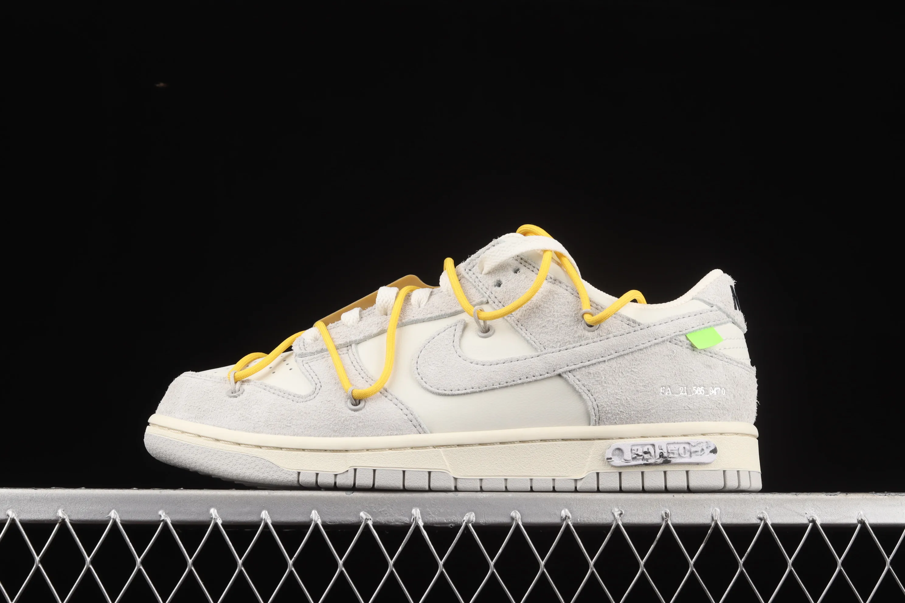 All categories Nk SB Dunk Series Nk SB Dunk Low low-top sneakers J version OF x Nk Dunk Low "12 of 50" OW suede SB smashed backboard fashion casual sneakers DJ0950-109